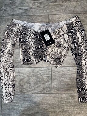 Fashion Nova Black & White Snake Print Off-Shoulder Crop Top